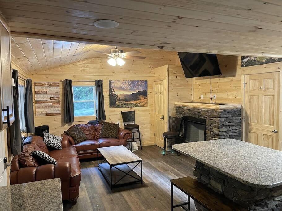 Creekside 3 Bedroom 2 Bath Cabin On Private Creek Banner Elk Exterior photo